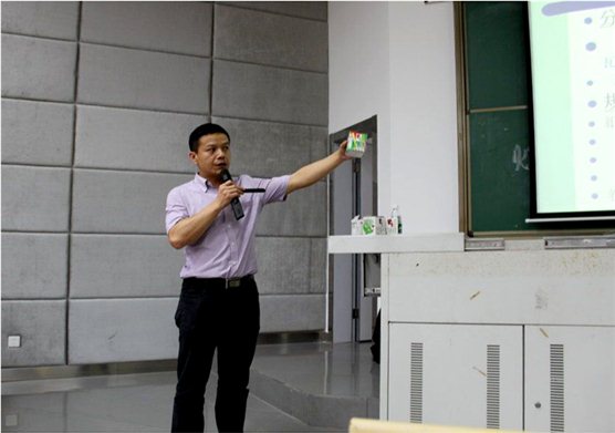 D:\大学\自律会\企业专家讲座\2016.5.3\QQ图片20160503185701.jpgQQ图片20160503185701